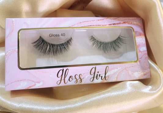 Easy to apply Gloss 40 Style Cat-Eye lashes!  Longer at the ends to create a vixen finish!